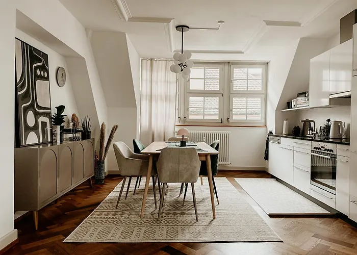 Stilvolle Maisonette Im Herzen Der Stadt